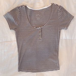 striped button up top